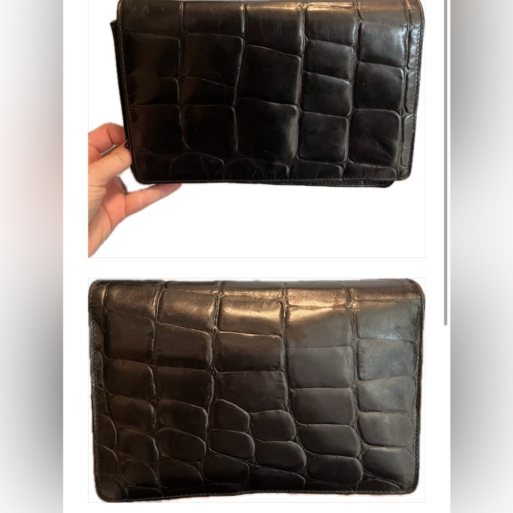Elegant Black Crocodile-Embossed Bag